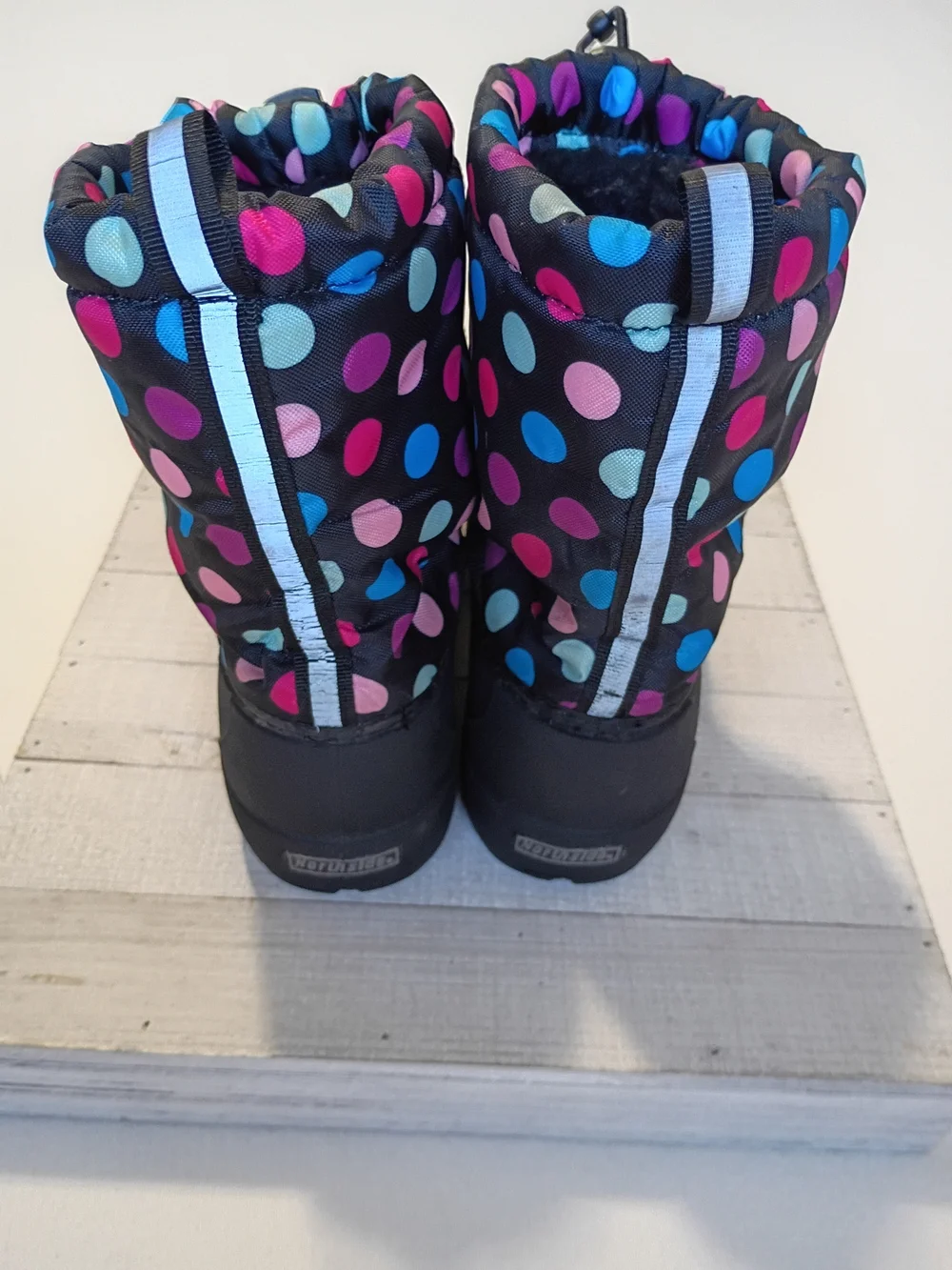 Northside Kids Size 2 Frosty Insulated Winter Snow Boots Black Polka Dot